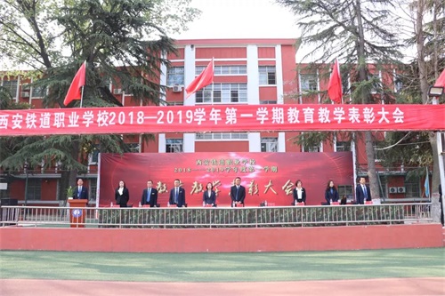 FI(y)W(xu)У¡_(ki)2018-2019W(xu)̌W(xu)ô(hu )