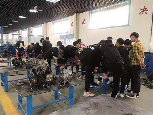保定汽車(chē)美容裝具技術(shù)哪個(gè)技校有? 保定汽車(chē)美容裝具技術(shù)哪個(gè)技校有?