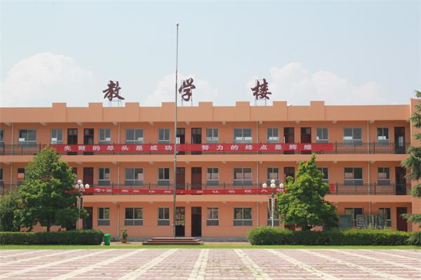 寶雞商貿交通學(xué)校招生簡(jiǎn)章 寶雞商貿交通學(xué)校招生簡(jiǎn)章